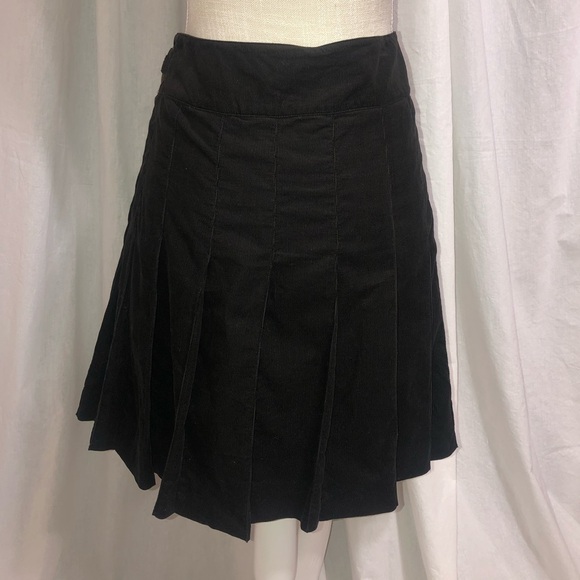 Corduroy Pleated Skirt - Picture 7 of 8